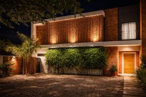 16 Huésped Casa Espaciosa Quincho Piscina Juegos "Minimo 2 noches"