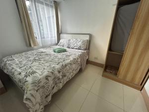 2Bedrooms with balcony pool or city view in Pasay City walking distance to Mall of Asia and near Manila Airport