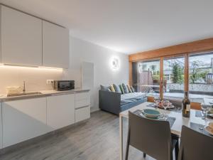 Appartement avec terrasse au centre, parking, 4 pers. - FR-1-343-272