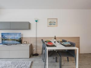 Appartement avec terrasse au centre, parking, 4 pers. - FR-1-343-272