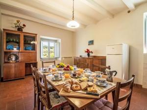 Apartment Forno by Interhome