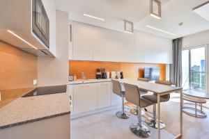 I City Center Viev I Prymasa Tysiąclecia 83A I By PerfectApart I 1026 Garage I
