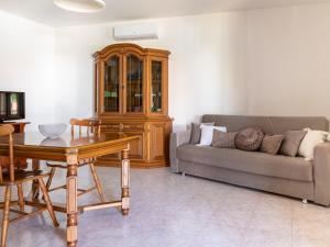 Apartment Remo by Interhome
