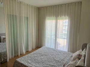 appartement de luxe à 5 minutes de la promenade des anglais, vu sur mer , proche de toutes les commodités