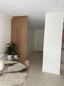 appartement de luxe à 5 minutes de la promenade des anglais, vu sur mer , proche de toutes les commodités