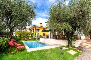 Villa Acqua Blu Gorgeous villa with ample garden