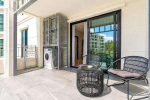 Legendary Grand Spacious 1BR Apartment Bangtao