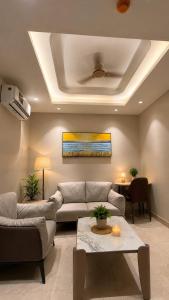 Couple Friendly Studio by URS