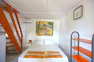 Le Port Hotel