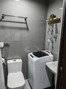 D - Saimuns Hideaway at Air Residences I Makati