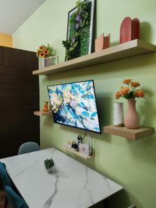 D - Saimuns Hideaway at Air Residences I Makati