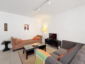 St Martini Gardens Garden Apartment & Pool