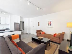 St Martini Gardens Garden Apartment & Pool