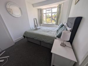 Home in Harrow close to wembley