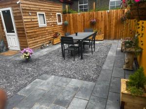 Guest house with 3 double bedroomsEn-suite