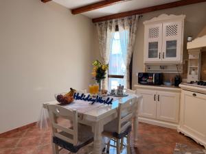 Golden Sunset Villa by Holiday World