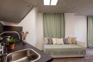 Brand New studio apartment #22 in brutalist building FREE street parking