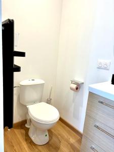 Maison - 2 Ch & 2 Sdb - Grand Jardin et Parking Privé - Proche Métro