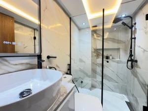 Marrakech 2 bedrooms with pool & parking