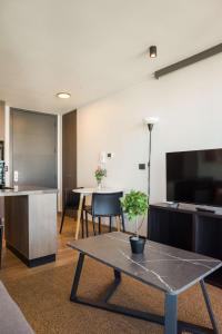 Chic 2BR2BA Haven in the Heart of Las Condes Oasis