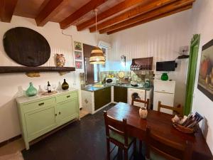 Country house La Virgy with exclusive pool and sea view