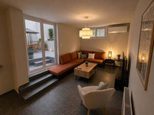 Boutique 2Bd Oasis in Lycabettus with Garden Patio