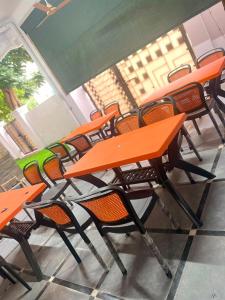 Renis PG Hostel Men-Modern Bed Cubicles
