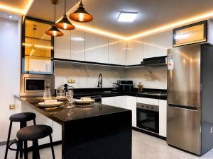Marrakech 2 bedrooms with pool & parking