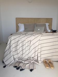Beachfront Antiparos Apartment 2 Bedrooms Apartment Niamos