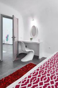 Finikia -Foinikia - Luxury Cave - A Wonderful 2 Bedroom Villa - Hot Tub