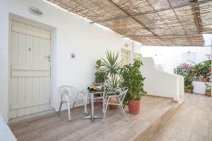 Naxos Central Room Double Room Private Balcony City Views