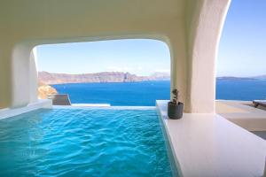 Elegant Santorini Villas Villas Aloia Private Hot Tub Air Conditioning