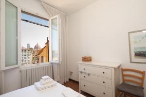 Top of Barbadori Tower River View Apartment by Ponte Vecchio