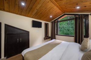 The Prakriti Resort Shimla l Lift l Multi Cuisine Restaurant l Free Parking l By Exotic Stays