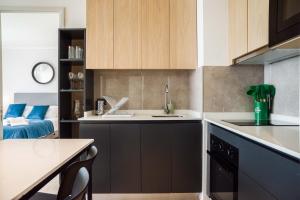 Urban Retreat 2BR Apartment in Providencias Heart