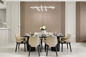 FIRST CLASS 2BR Timeless Luxury Living