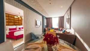 RENT-INN Suites Hotel