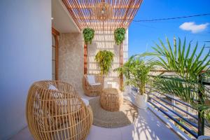 NEW Luxury 3BR Oasis in Sempol with Pool