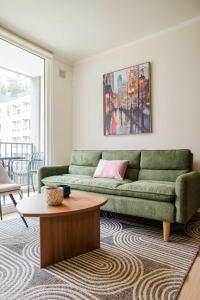 Premium Providencia Apt with Pool & Fitness Center