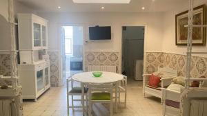 Nice house ideally located