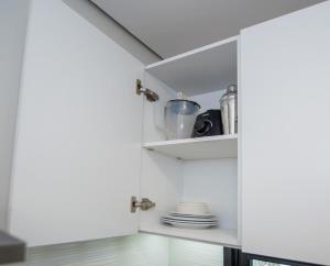 Chic One-Bedroom in a Prime Location with Pool and Gym