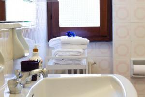 Brezza Home - Centrale e con parcheggio privato