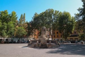 Your Roman Home in Charming Testaccio