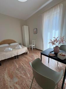 ASCHENEZ 26 ROOMS & SUITEs
