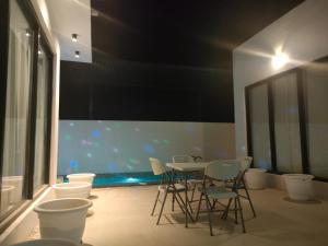 Alpha Holiday Home