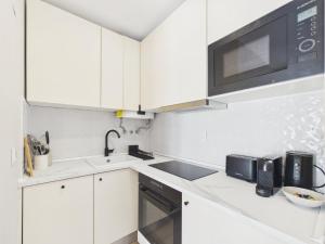 Brand-New Cosy Studio w AC - Príncipe Real | By Airnest