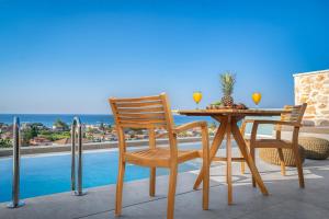 Mela Sea Suites - Seaview Private Suites