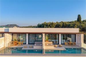 Mela Sea Suites - Seaview Private Suites
