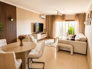 Golden deluxe family apartment