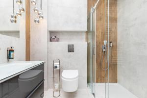 Gold Flamingo Apartament by Noclegi Renters